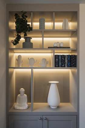 Kymarn Construction bespoke joinery and shelving detail